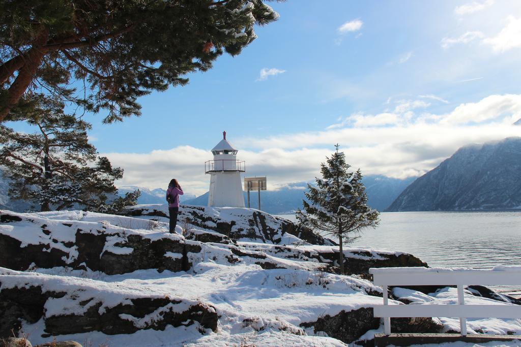 Sognefjord Hotel Hermansverk Exterior foto