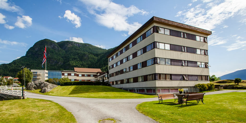 Sognefjord Hotel Hermansverk Exterior foto